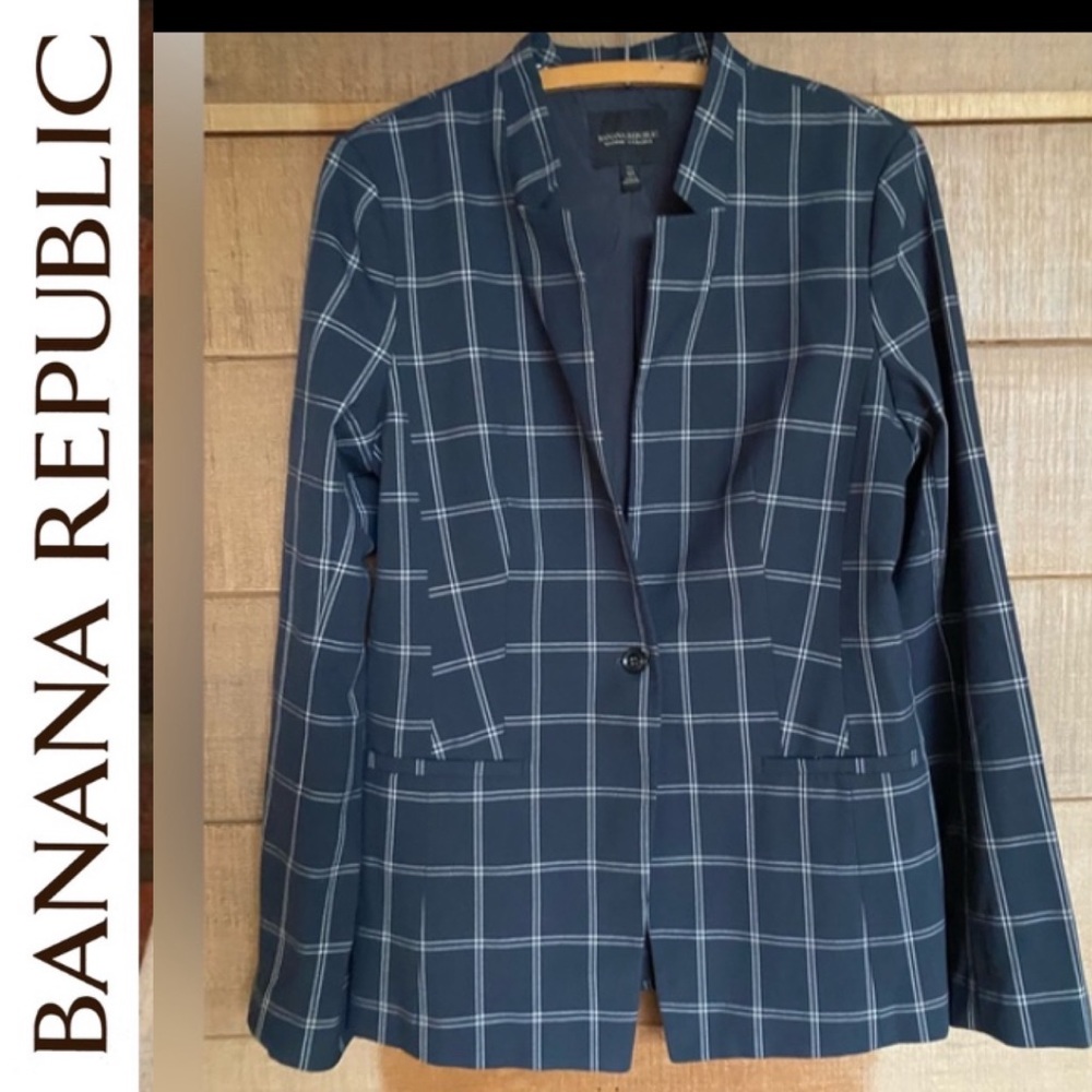 Banana Republic navy-blue checkered blazer